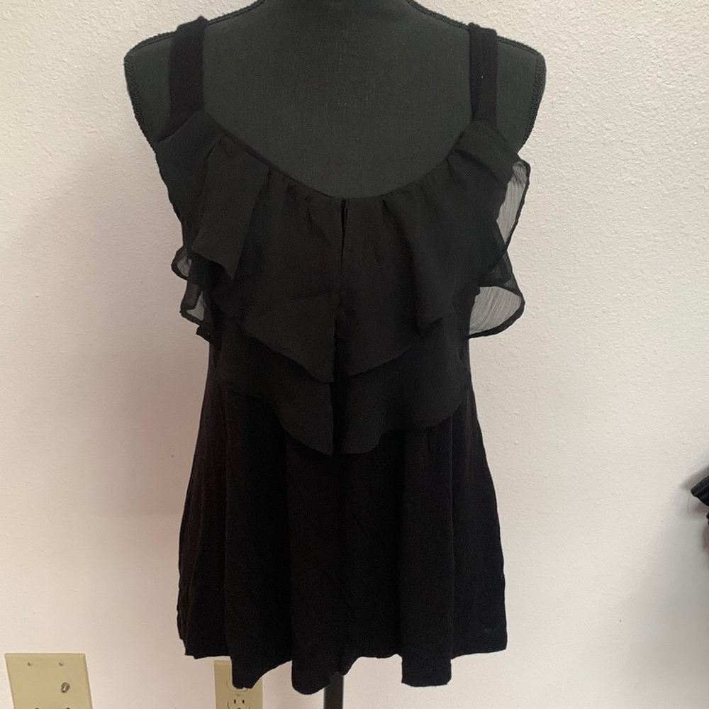 Forever 21 black top. Size M.